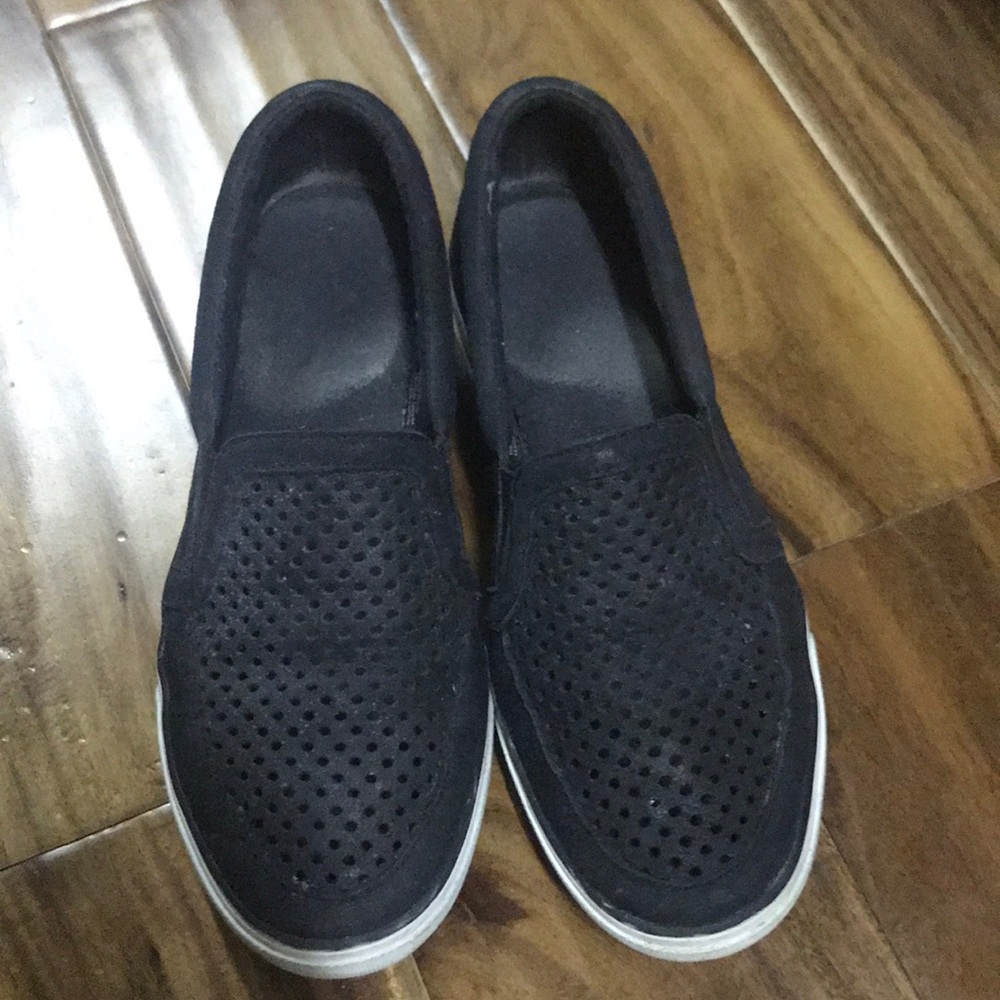 Black Nine West slip ons- 7.5